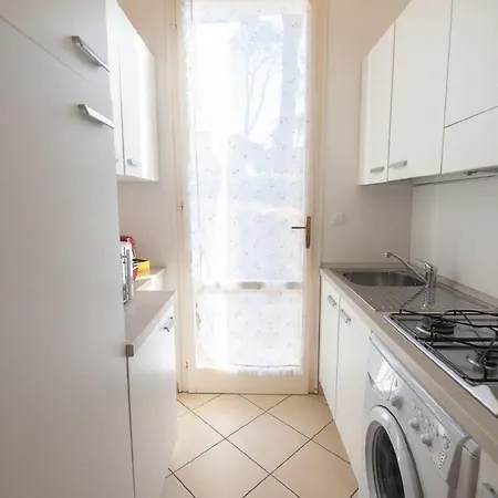 Ferienhaus In Mit Grossem Garten - B59201 Vakantiehuis Lido delle Nazioni
