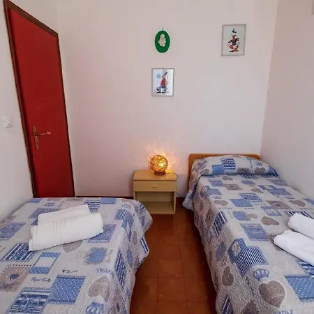 Ferienhaus In Mit Grossem Garten - B59201 Vakantiehuis *