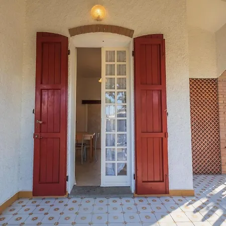 Ferienhaus In Mit Grossem Garten - B59201 *