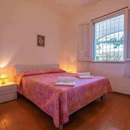 Ferienhaus In Mit Grossem Garten - B59201 *